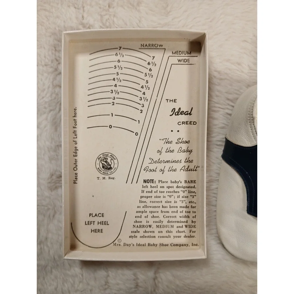 Vtg‎ Mrs. Day's Ideal Baby Shoe White & Navy Soft Leather Shoes Infant  Wearable